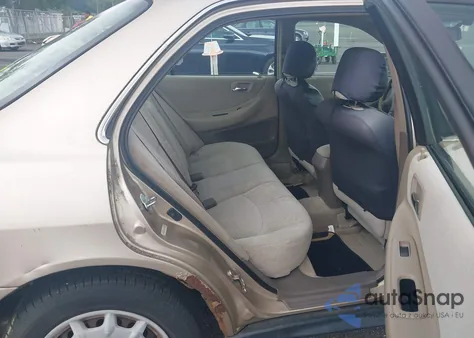 2001 Honda Accord 2.3 Lx from USA, damaged, VIN 1HGCG66531A017371